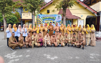 KOKURIKULER ADIWIYATA SMPN 3 ROGOJAMPI DIMULAI